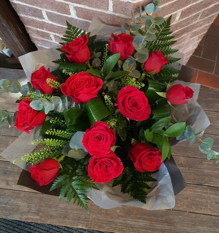 Luxury Roses (12,18,24)